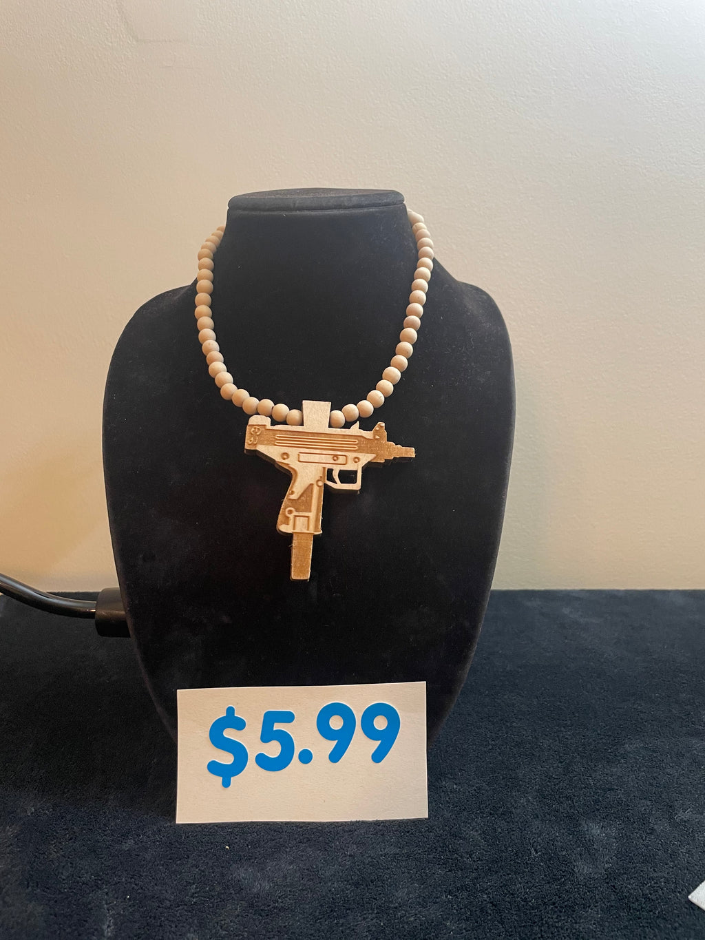 Uzi